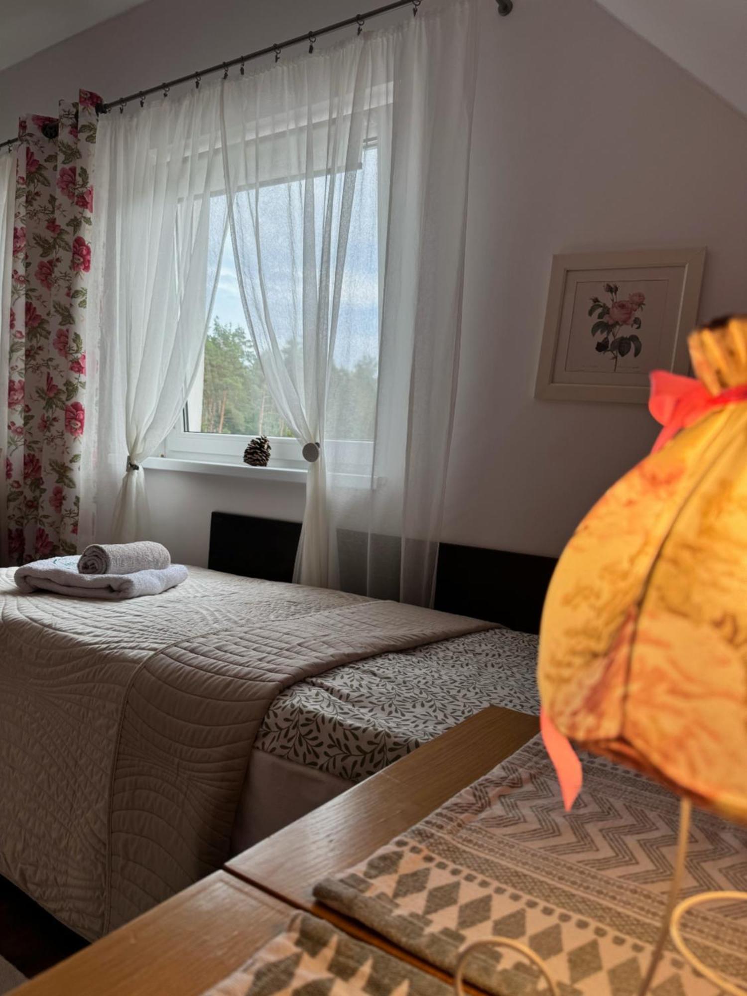 Pokoje Goscinne Przylesie Łobez Exterior foto