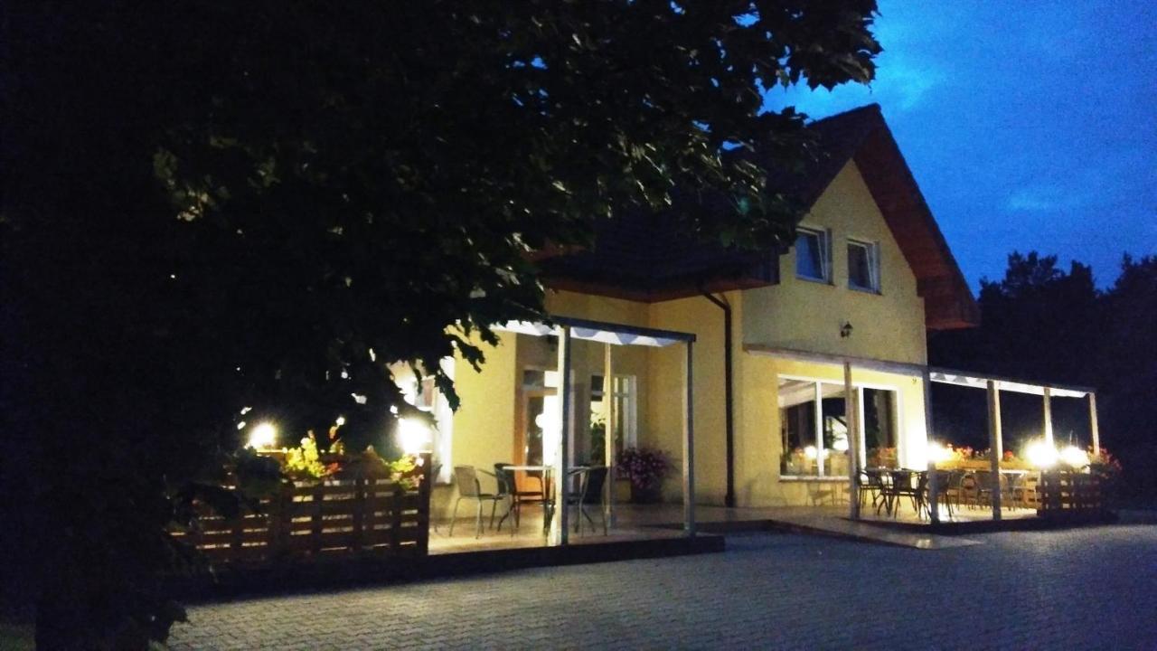 Pokoje Goscinne Przylesie Łobez Exterior foto